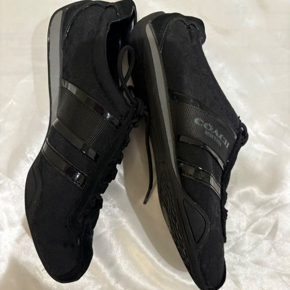 Coach Remonna Monogram Signature " C” logo Material Black Suede Patent trimming - Picture 1 of 10